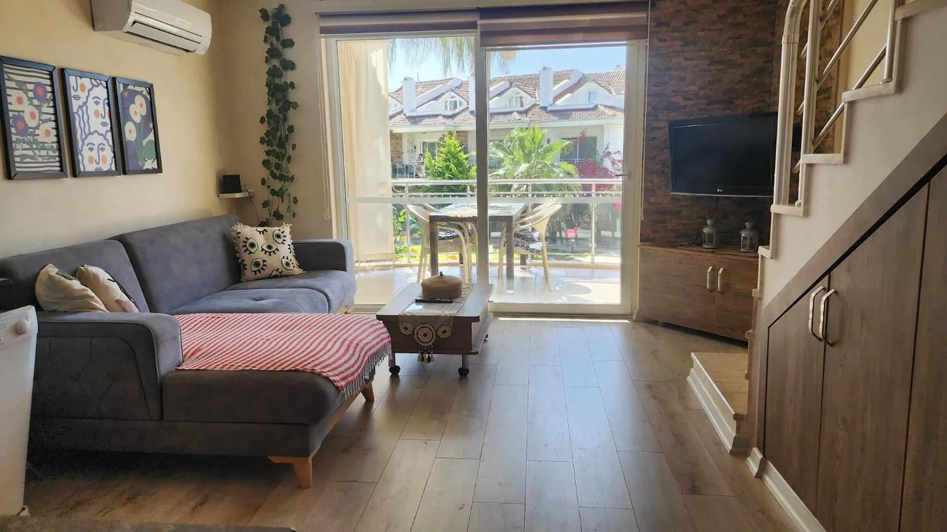 Hotel apartamentowy Fethiye Calish Beach Duplex Apartment Turcja
